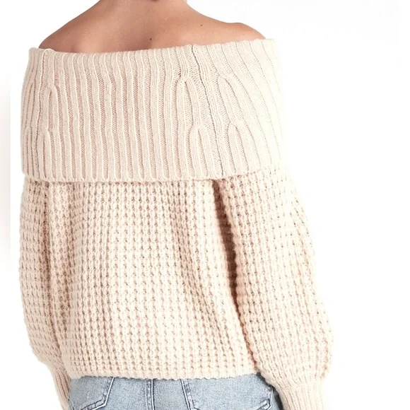 Women’s Express off the shoulder Sweater!!!! 🤍🔥 - Picture 4 of 11